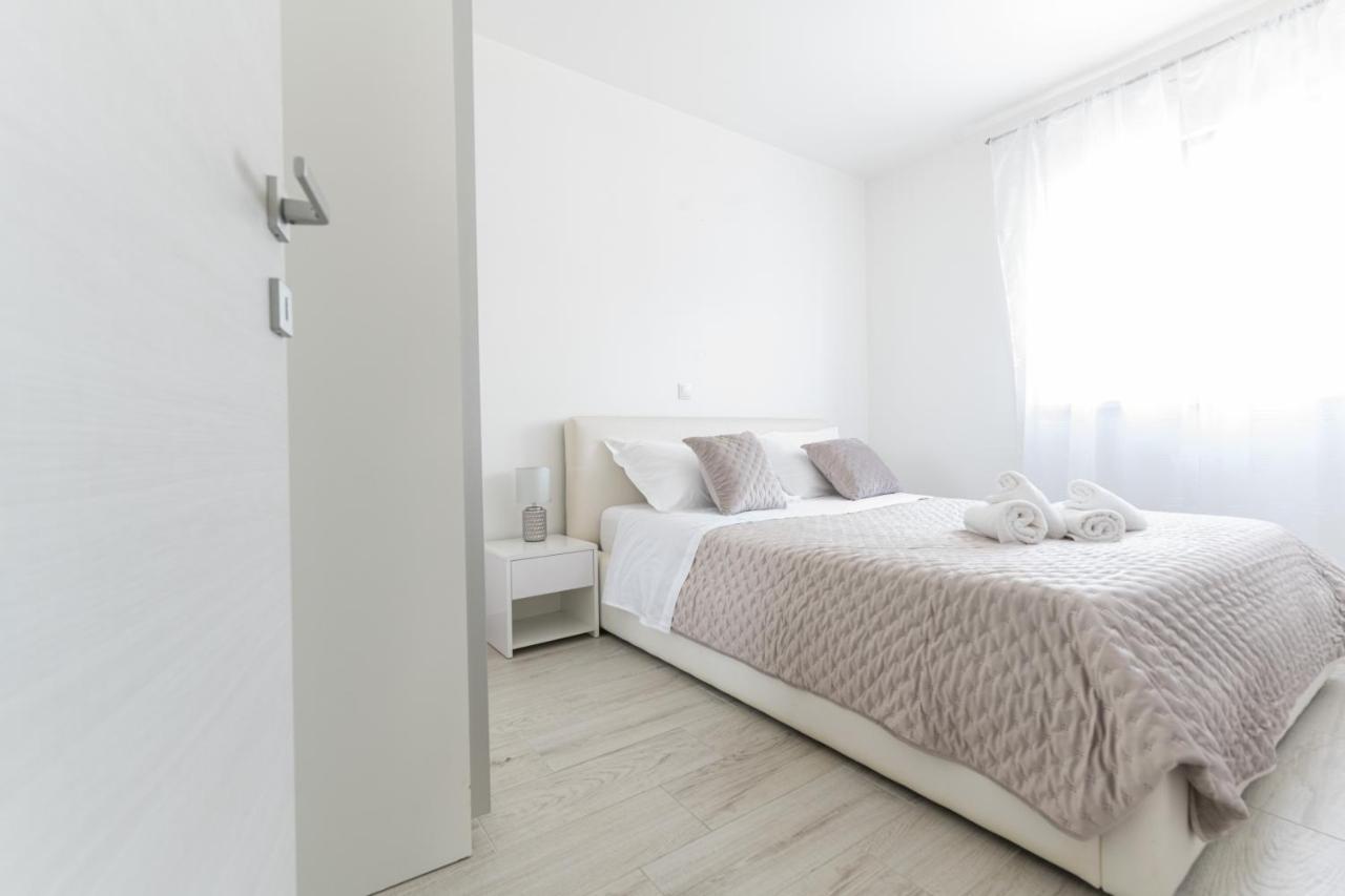 Silver Luxury Apartment Trogir Exterior foto